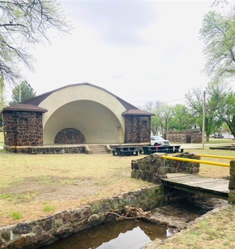 Band shell